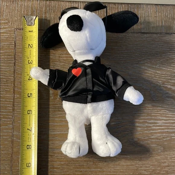 Hallmark Snoopy Plush with Sunglasses and Jacket - Picture 5 of 7